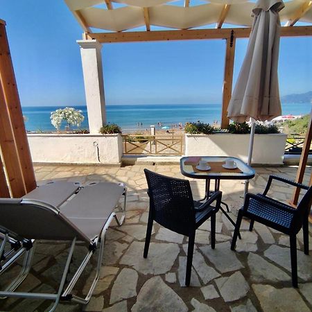 Nereides Apartments Агиос Гордиос Екстериор снимка