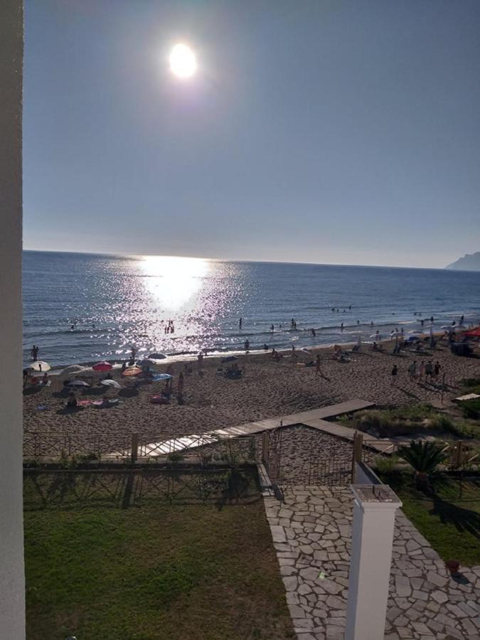 Nereides Apartments Агиос Гордиос Екстериор снимка