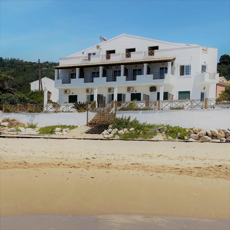Nereides Apartments Агиос Гордиос Екстериор снимка
