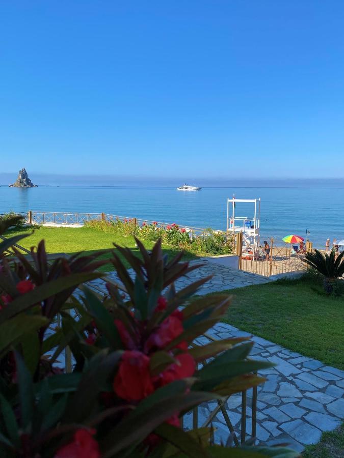 Nereides Apartments Агиос Гордиос Екстериор снимка