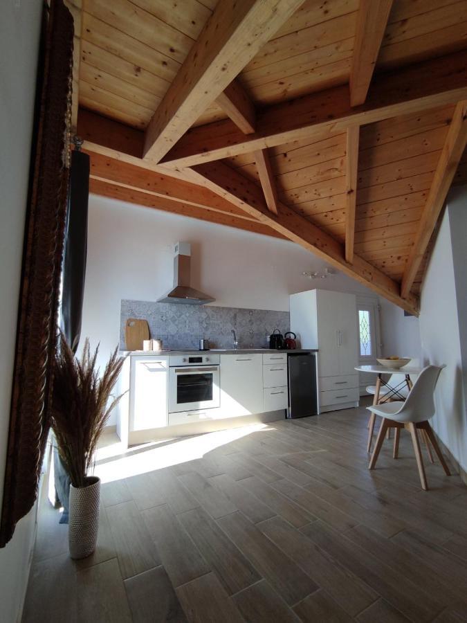 Nereides Apartments Агиос Гордиос Екстериор снимка