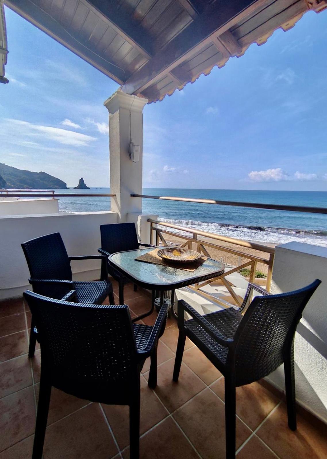 Nereides Apartments Агиос Гордиос Екстериор снимка