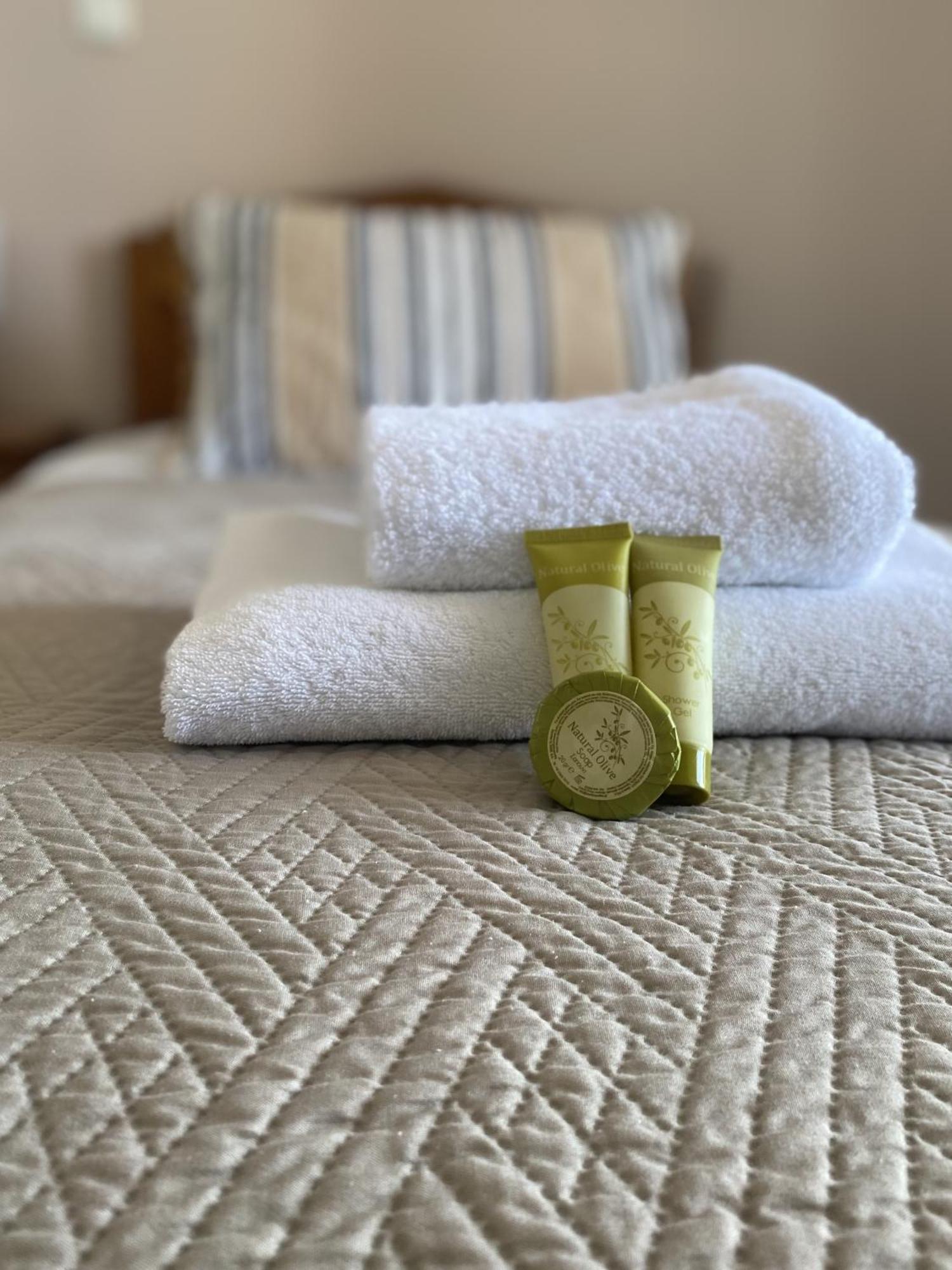 Nereides Apartments Агиос Гордиос Екстериор снимка